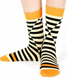 ALPACA MERINO BAMBOO SOCKS BLACK AND WHITE LINES PATTERN